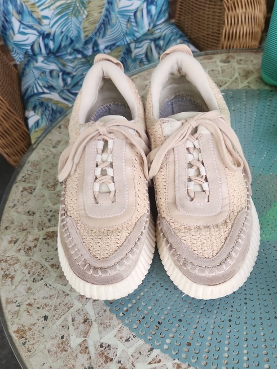 Dolce Vita Shoes - Dolce Vita Women's Woven Lace-Up  Sneakers in Light Beige and Cream DOLEN STYLÈ